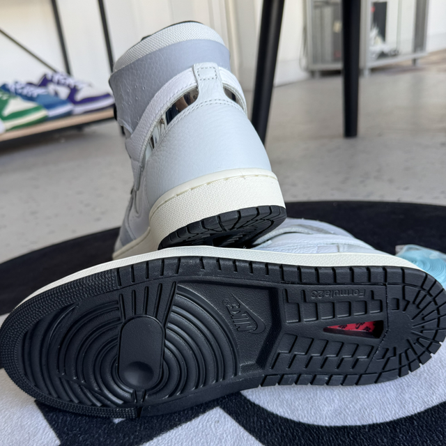 Jordan 1 High Zoom Air CMFT 2 Chicago Women's Collective(Taille 44)