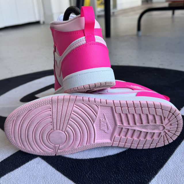Jordan 1 Mid White Fierce Pink PS (Taille 35)