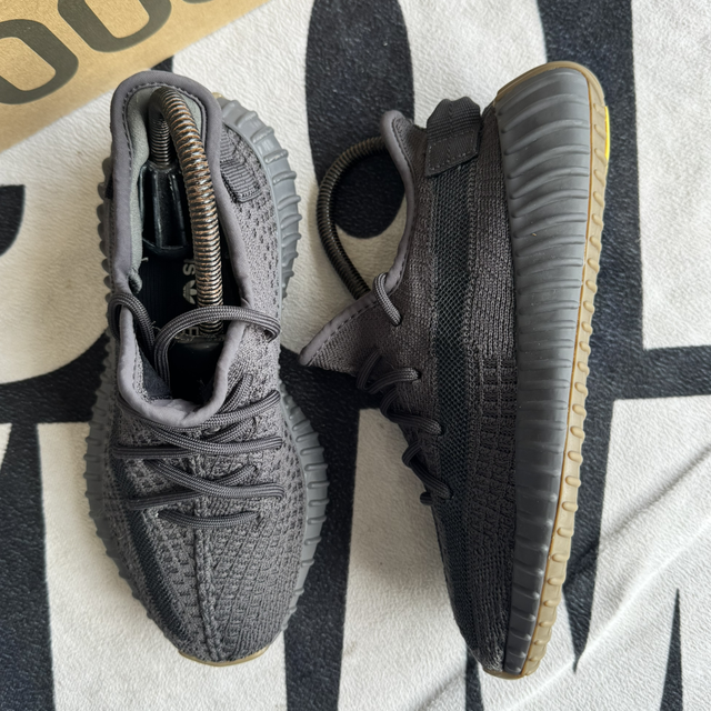adidas Yeezy Boost 350 V2 Cinder (Taille 36)