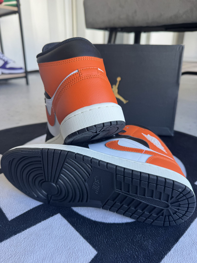 Jordan 1 Mid Black Toe Starfish (Taille 42)