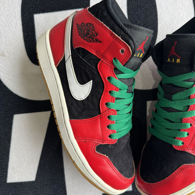 Jordan 1 Mid Christmas (Taille 40)