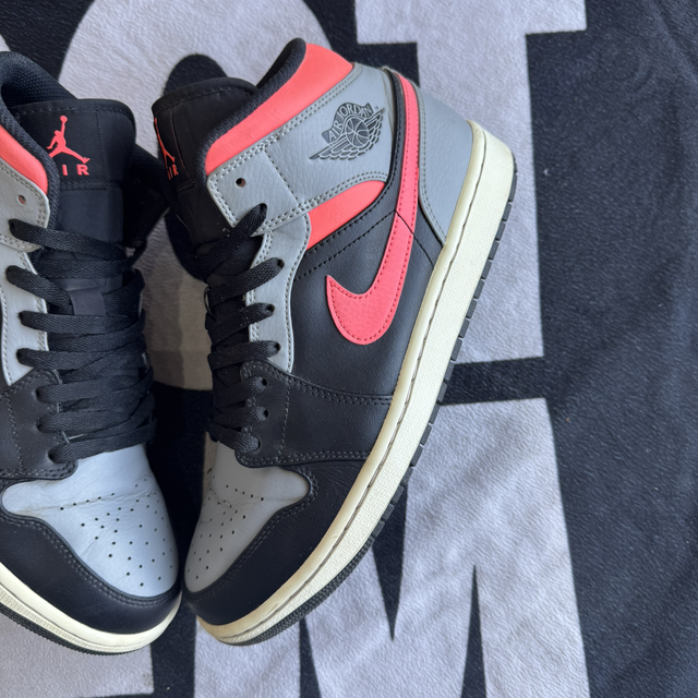 Jordan 1 Mid Pink Shadow (Taille 44)