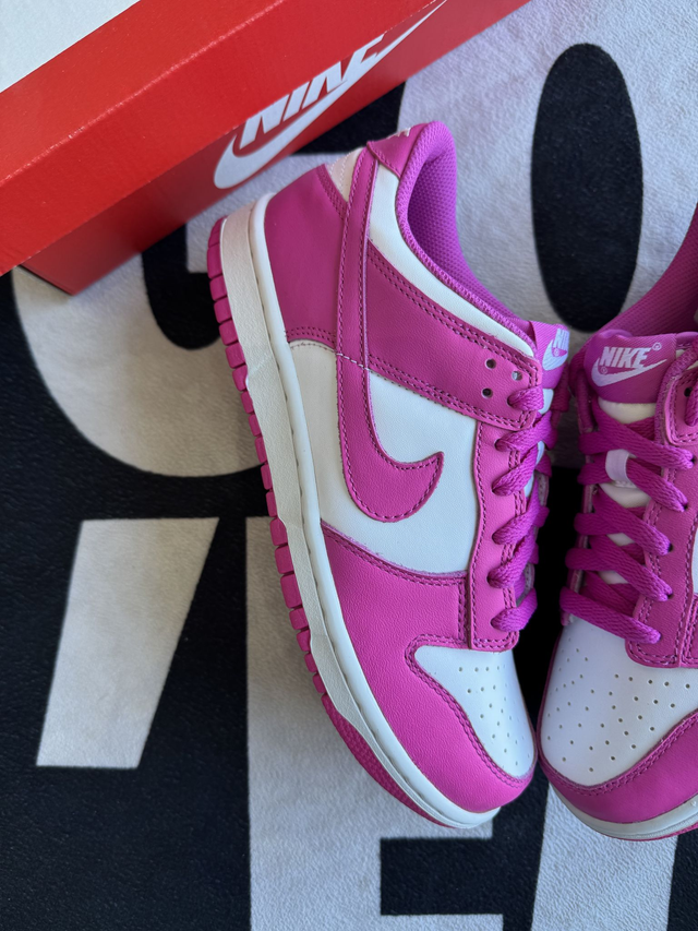 Nike Dunk Low Active Fuchsia GS (Taille 39)