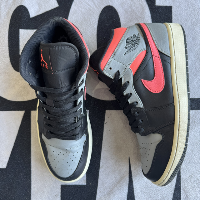 Jordan 1 Mid Pink Shadow (Taille 44)