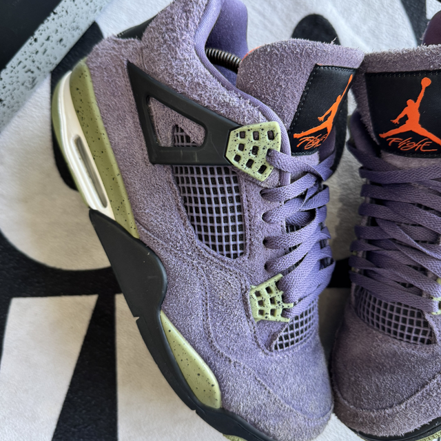 Jordan 4 Canyon Purple wmns (Taille 44)