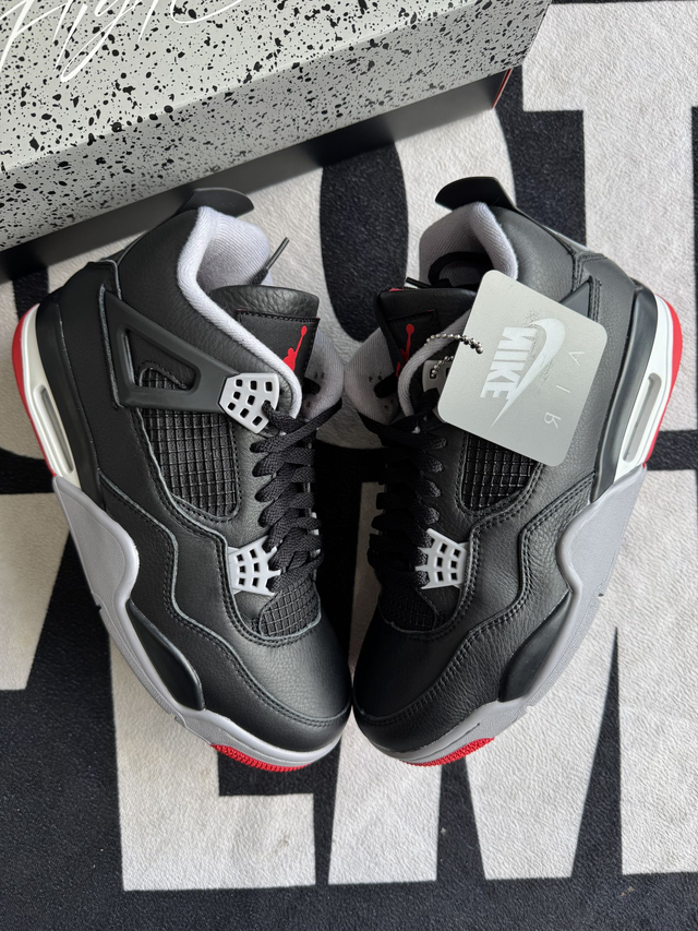 Jordan 4 Bred Reimagined (Taille 42)