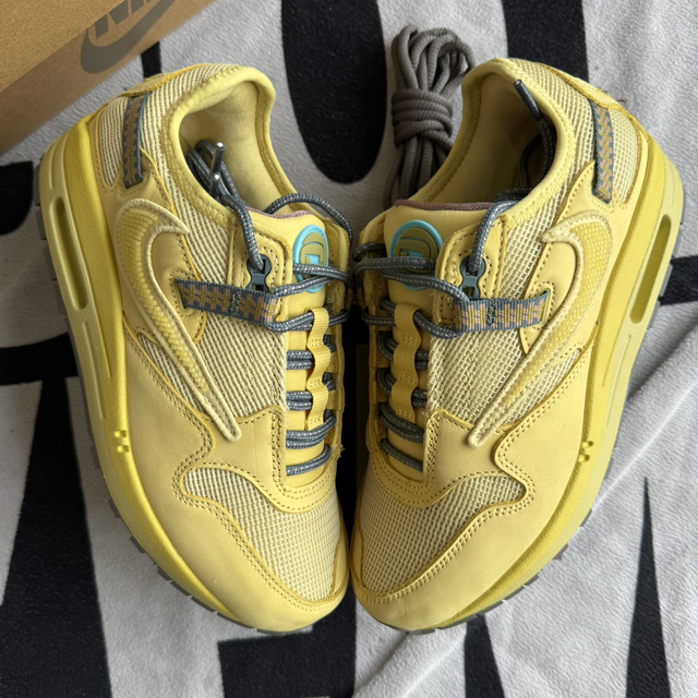Nike Air Max 1 Travis Scott Cactus Jack Saturn Gold (Taille 38)