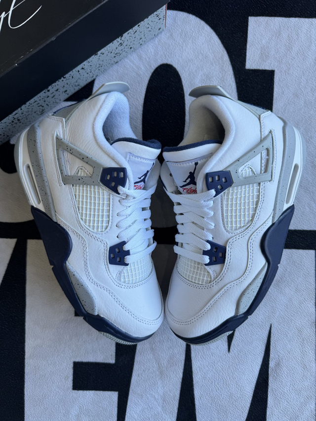 Jordan 4 Midnight Navy GS (Taille 38.5)