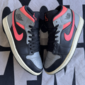 Jordan 1 Mid Pink Shadow (Taille 44)