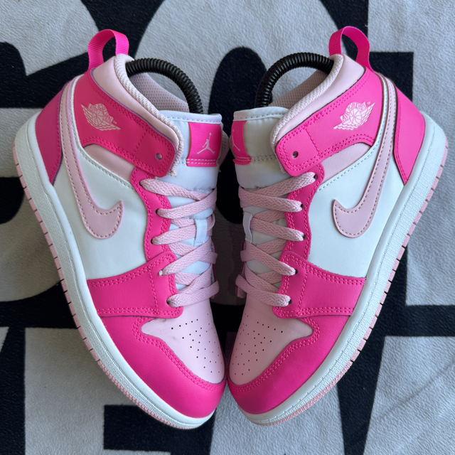 Jordan 1 Mid White Fierce Pink PS (Taille 35)
